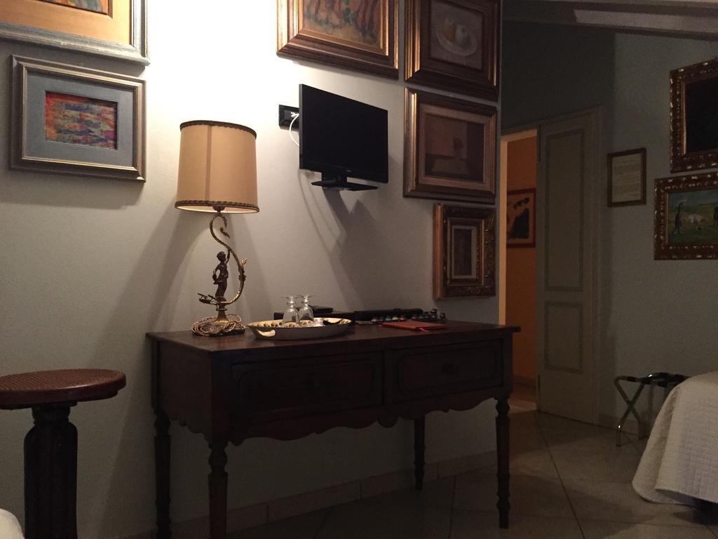 B&B A Casa Dell'Antiquario San Benedetto Po Buitenkant foto
