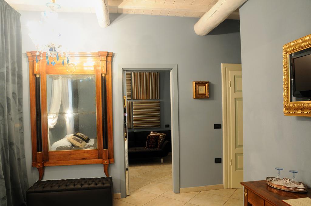 B&B A Casa Dell'Antiquario San Benedetto Po Kamer foto