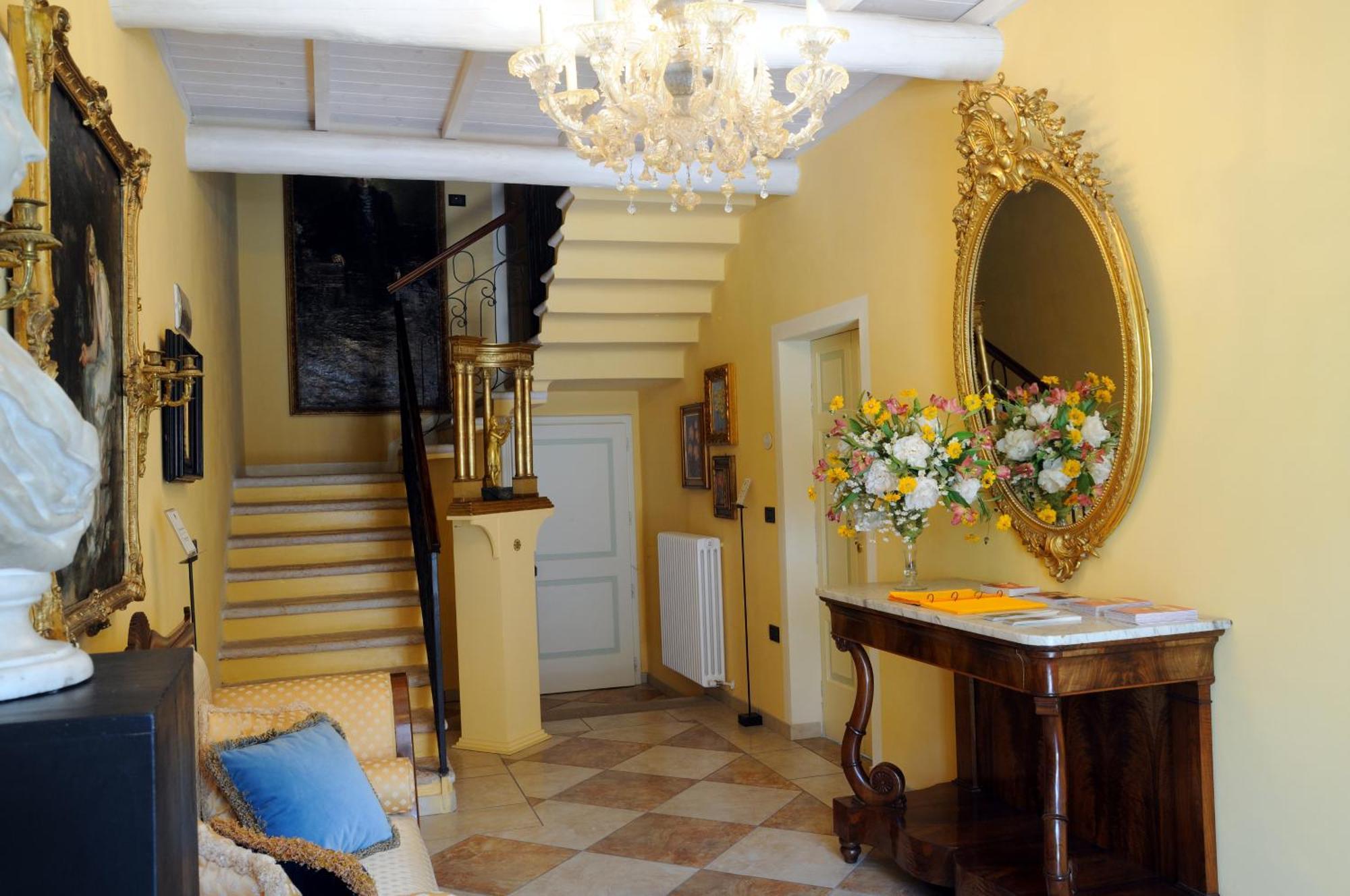 B&B A Casa Dell'Antiquario San Benedetto Po Buitenkant foto