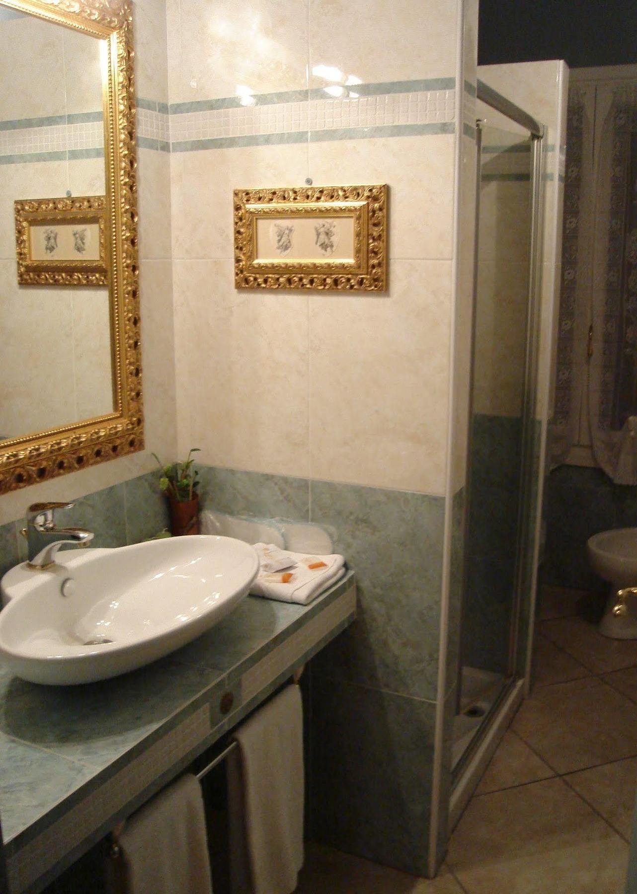 B&B A Casa Dell'Antiquario San Benedetto Po Buitenkant foto