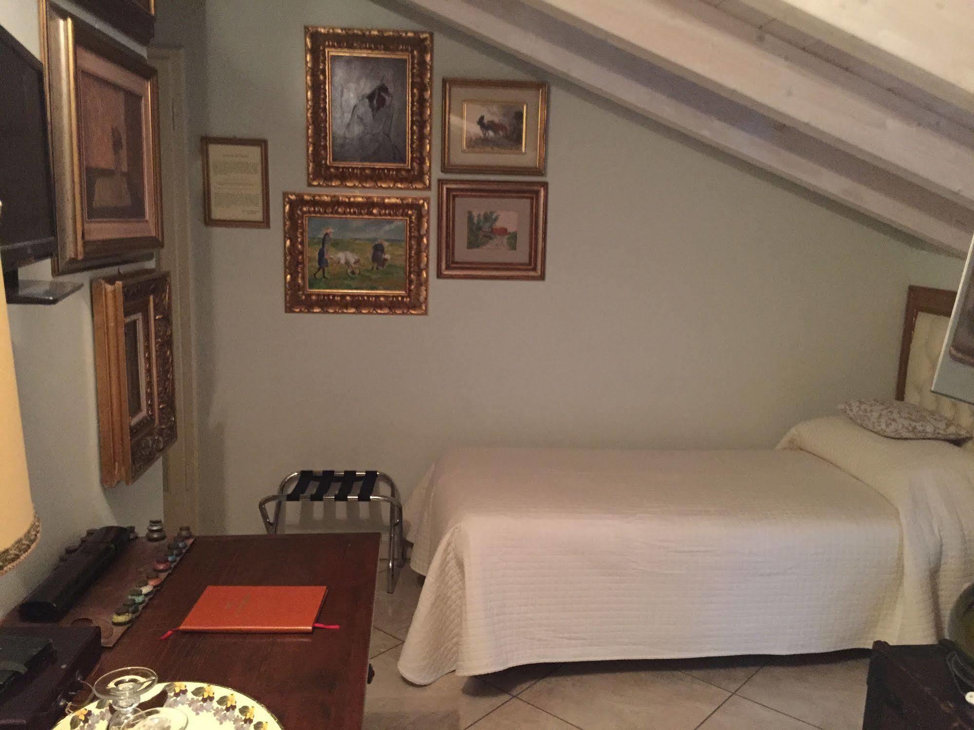 B&B A Casa Dell'Antiquario San Benedetto Po Buitenkant foto